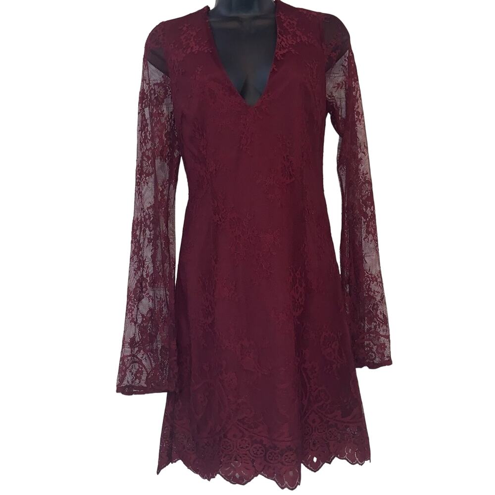 Tobi Lace Up Back Mini Dress Burgundy Cutout Lace Long Sleeve NWT Adjustable Fit - Picture 1 of 4